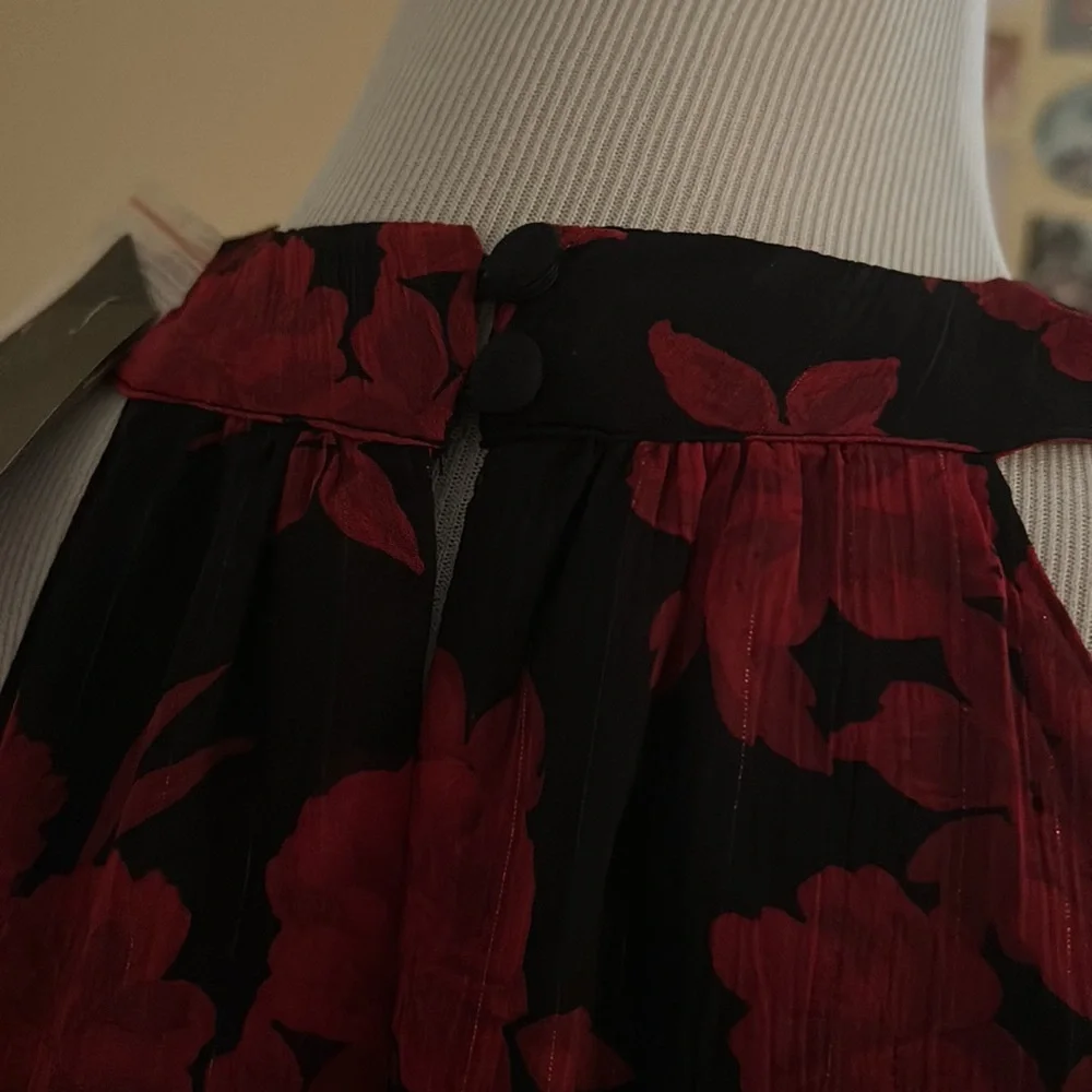 NWT Torrid Chiffon Lurex Mock Neck Halter- M/L - Picture 5 of 5